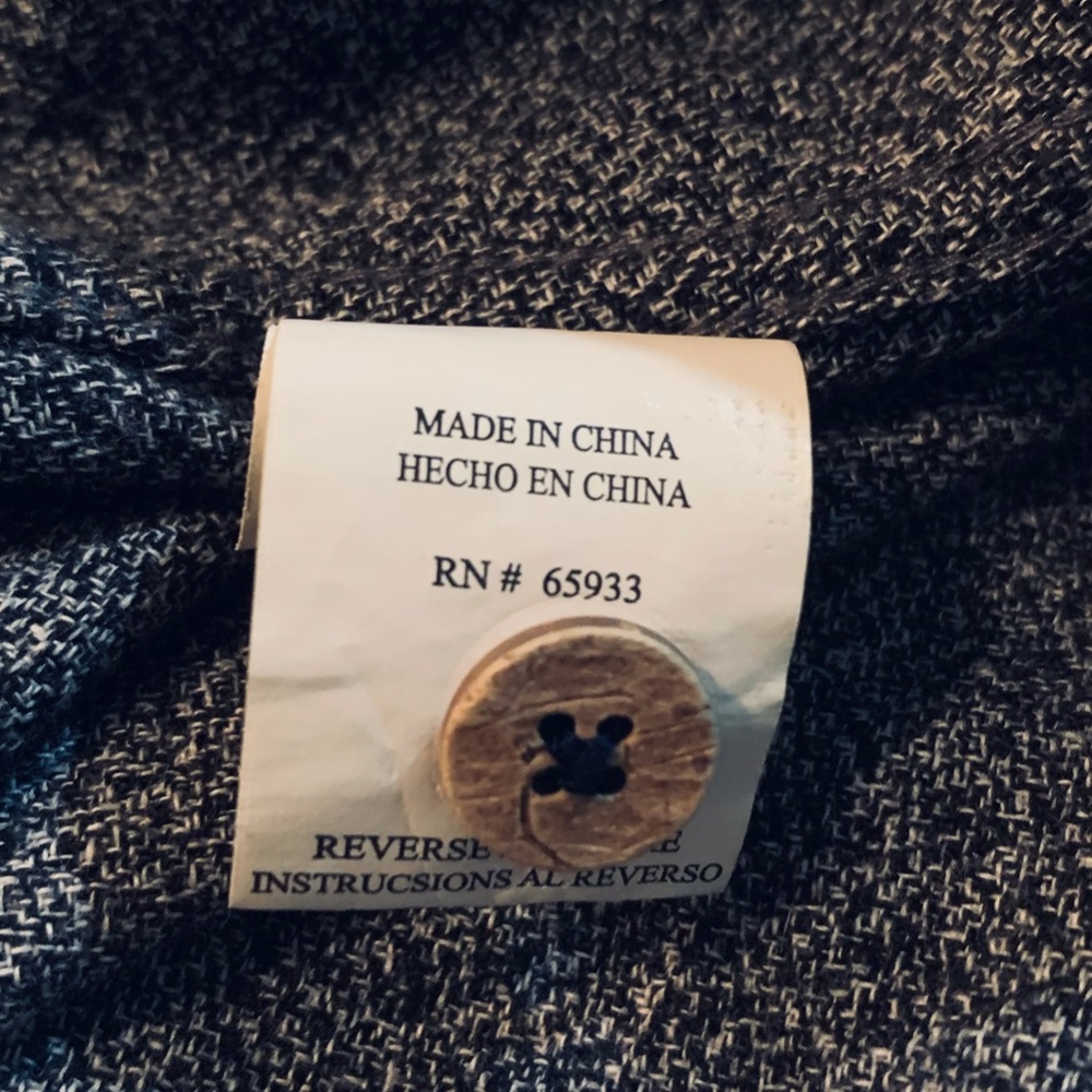 EarthBound Collared Button-Up - Picture 9 of 9